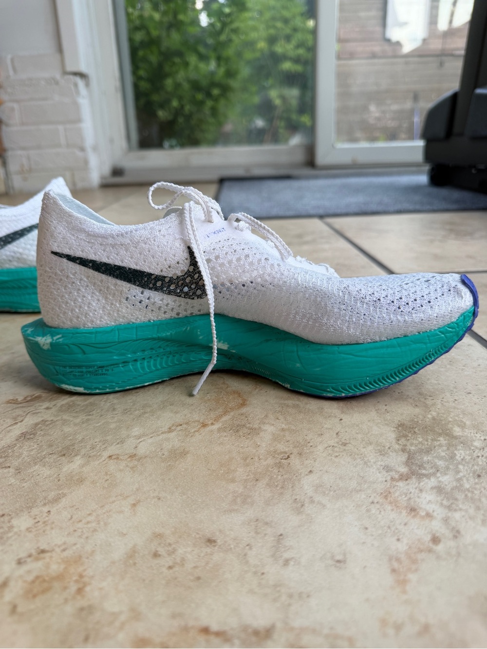 Nike ZoomX Vaporfly 3 Women’s Running Shoes Size 7.5 - Picture 4 of 9